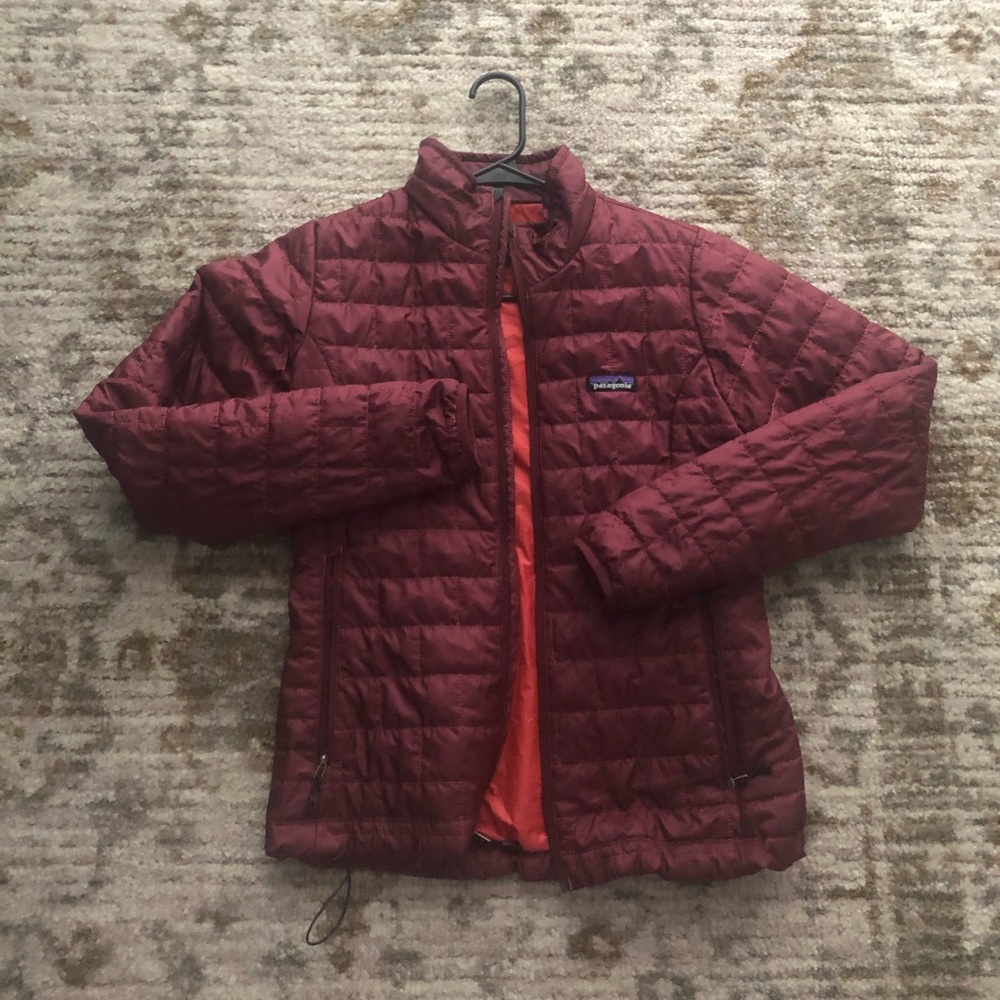 Women’s Patagonia rain jacket